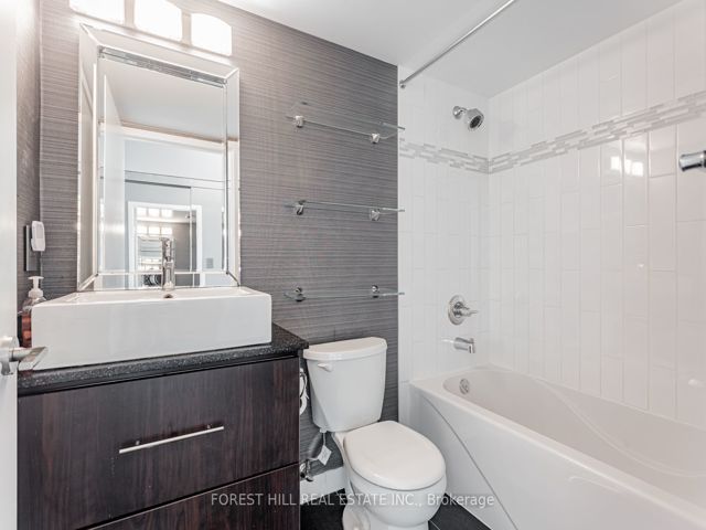 PH5 - 1171 Queen St W