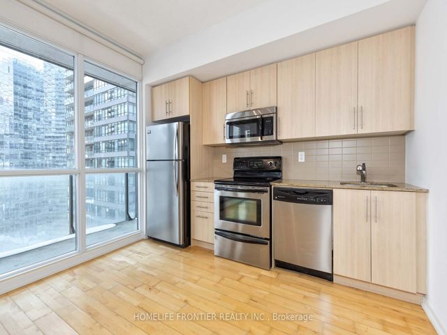 2111 - 65 Bremner Blvd