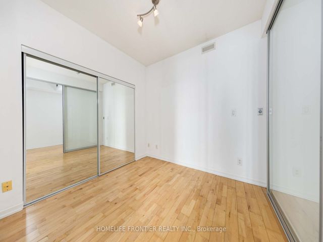 2111 - 65 Bremner Blvd