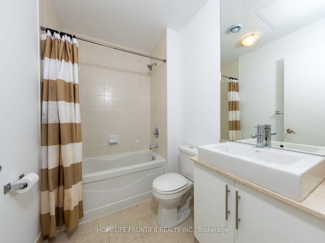 2111 - 65 Bremner Blvd
