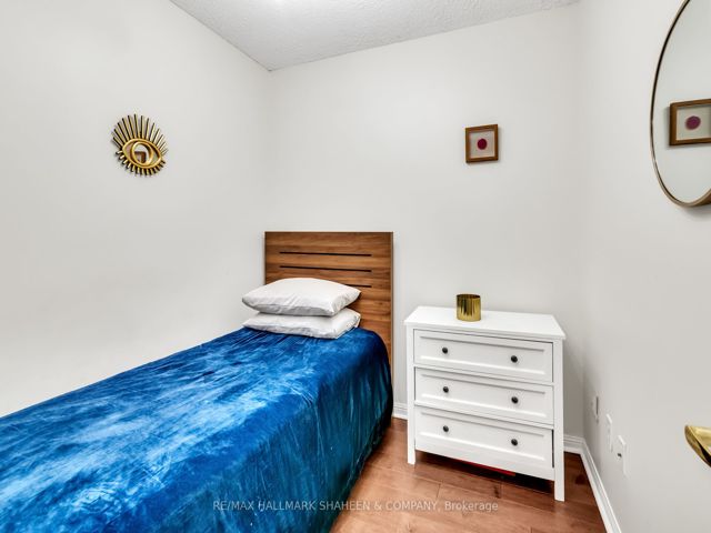 207 - 188 Redpath Ave
