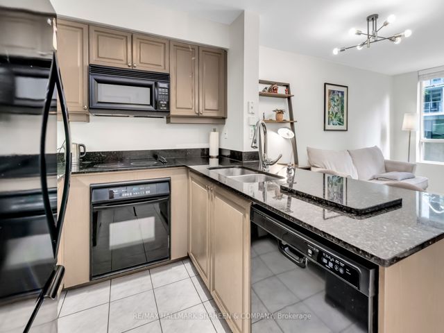 207 - 188 Redpath Ave