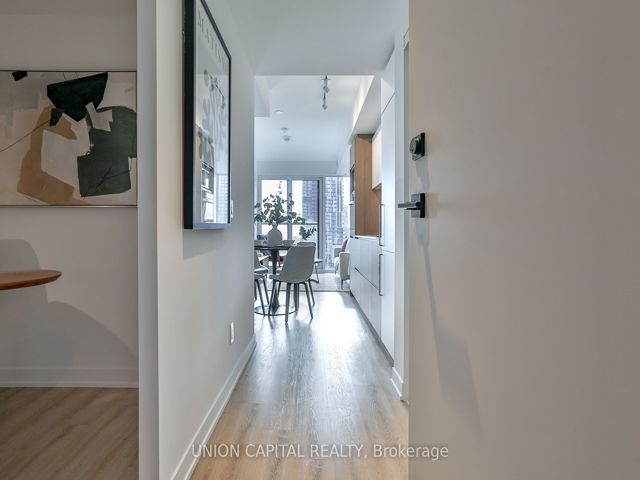 2916 - 319 Jarvis St