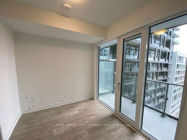 937 - 135 Lower Sherbourne St