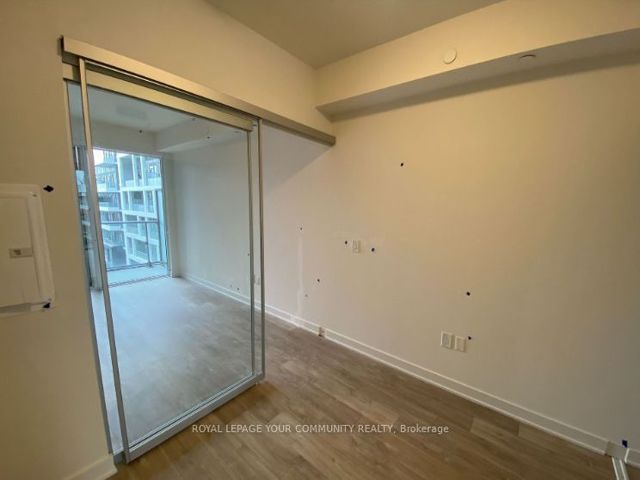 937 - 135 Lower Sherbourne St