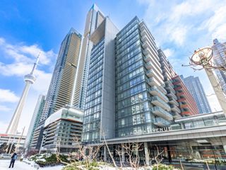 1002 - 4K Spadina Ave