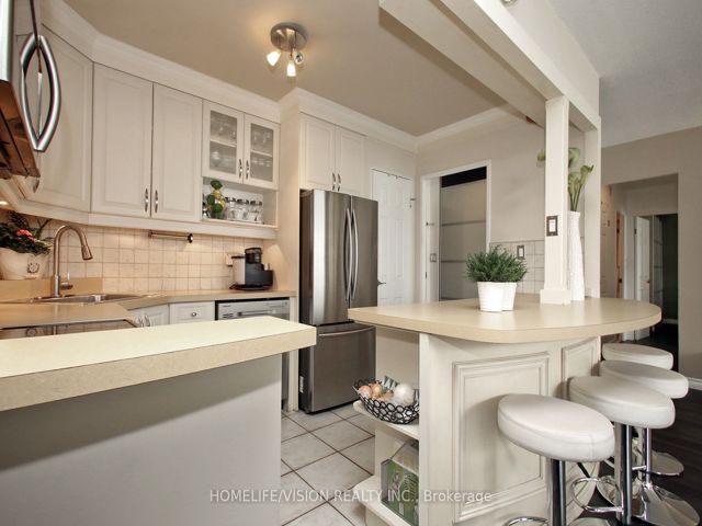 409 - 15 Vicora Linkway