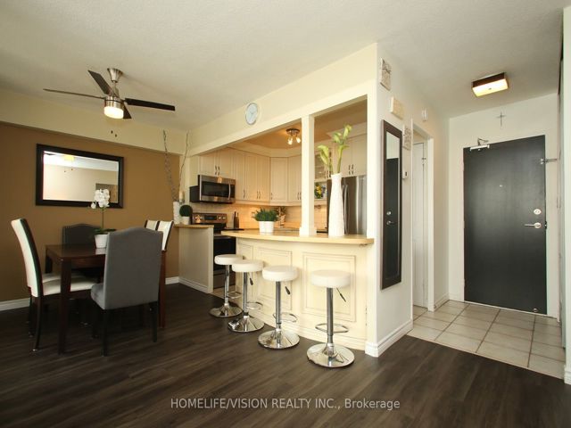 409 - 15 Vicora Linkway