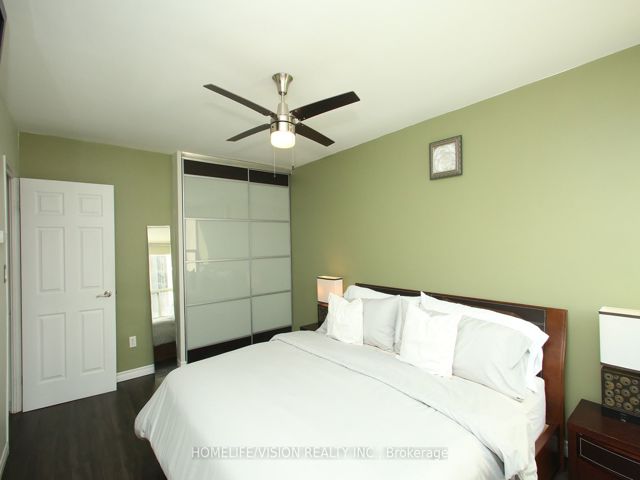 409 - 15 Vicora Linkway