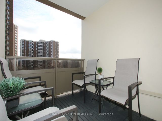 409 - 15 Vicora Linkway