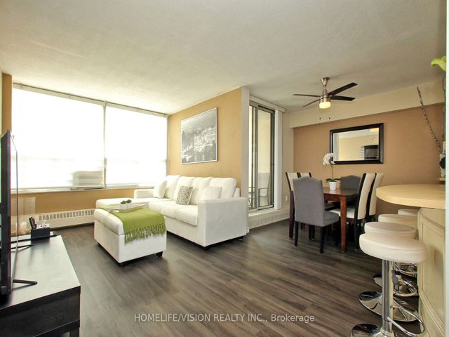 409 - 15 Vicora Linkway