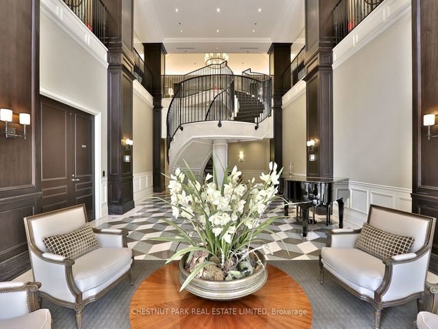 317 - 21 Burkebrook Pl