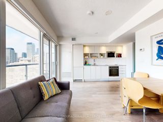 2312 - 89 Mcgill St