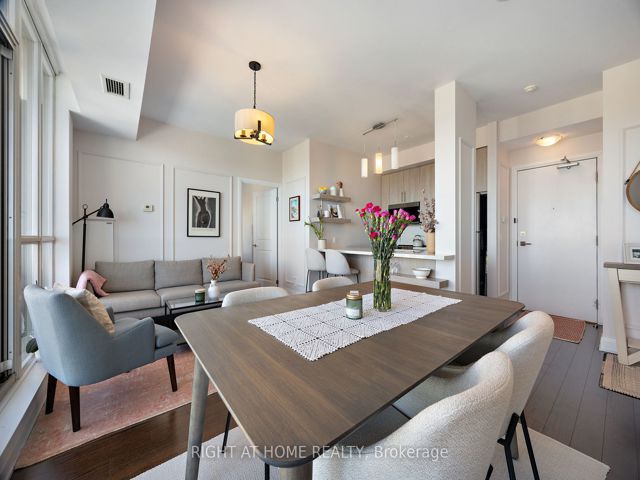 1503 - 530 St Clair Ave