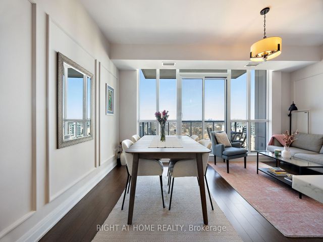 1503 - 530 St Clair Ave