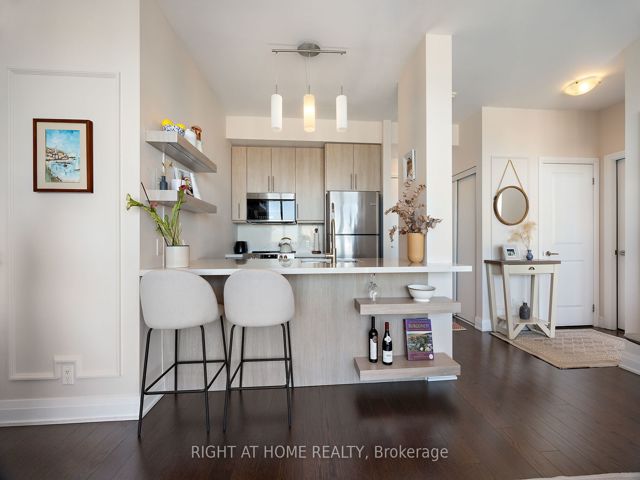 1503 - 530 St Clair Ave