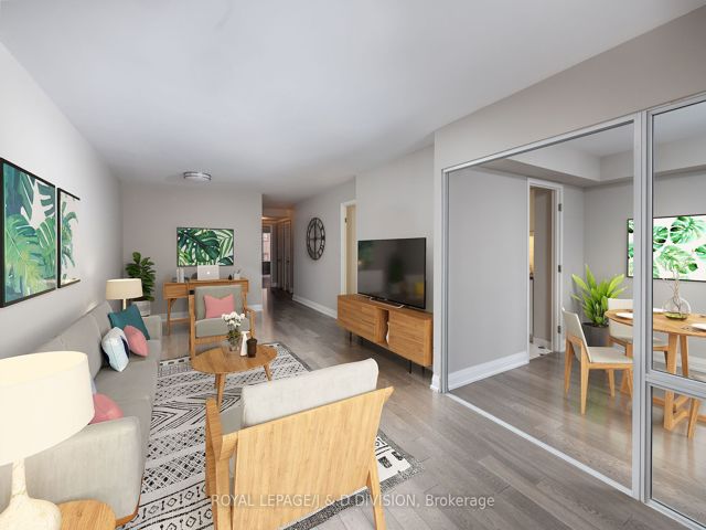 1004 - 717 Bay St