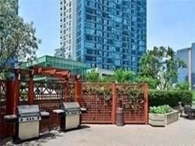 2418 - 55 Harbour Sq