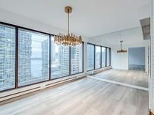 2418 - 55 Harbour Sq