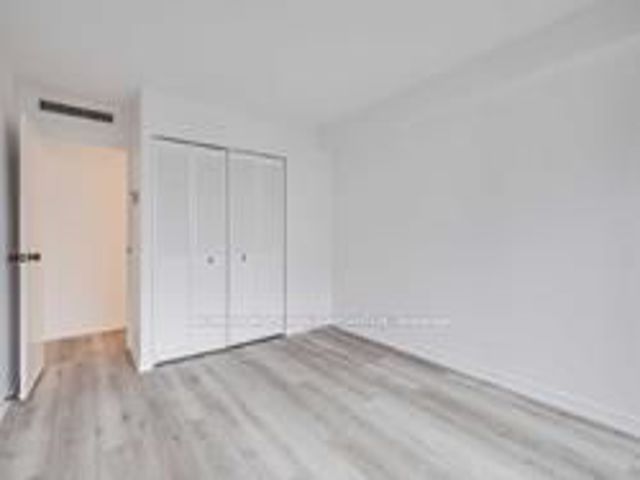 2418 - 55 Harbour Sq