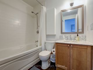 3712 - 2191 Yonge St