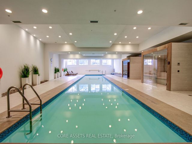 3712 - 2191 Yonge St
