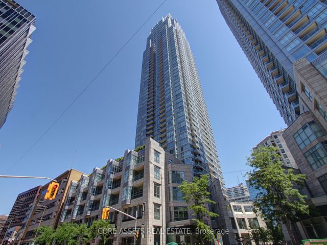 3712 - 2191 Yonge St