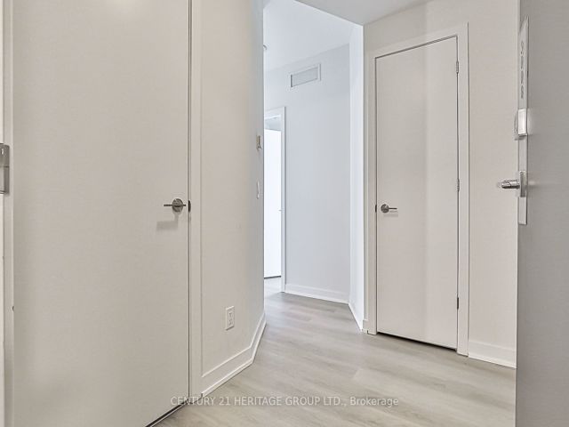 3008 - 15 Ellerslie Ave