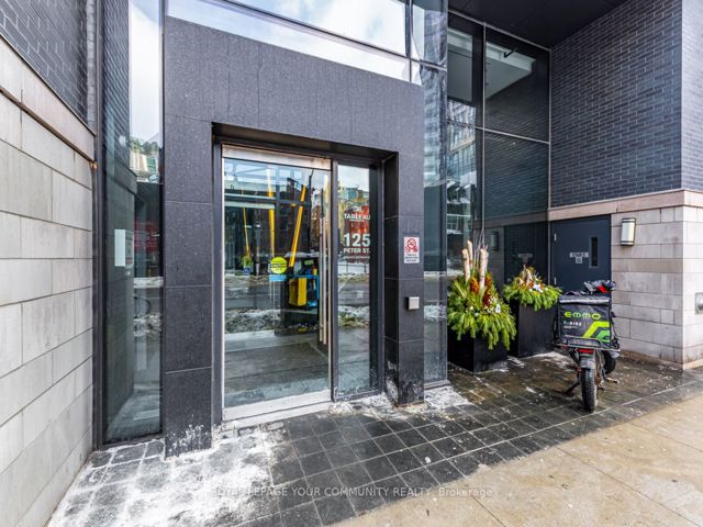 1604 - 125 Peter St