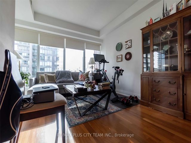 1808 - 80 John St