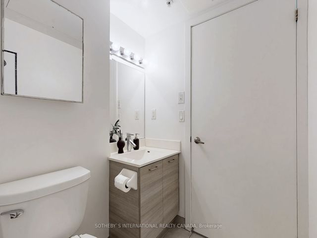 415 - 20 Joe Shuster Way