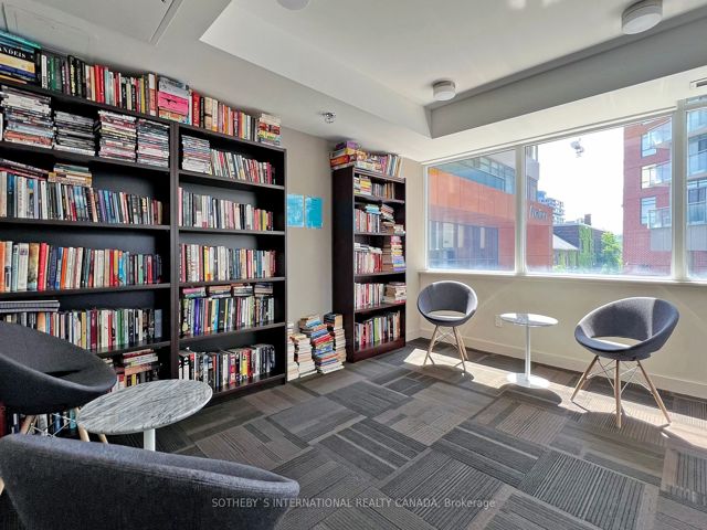 415 - 20 Joe Shuster Way