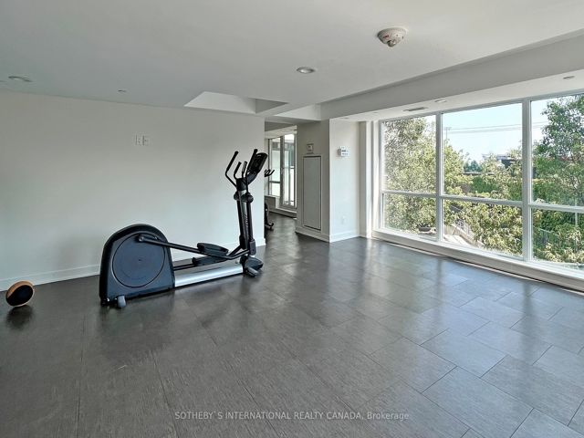415 - 20 Joe Shuster Way
