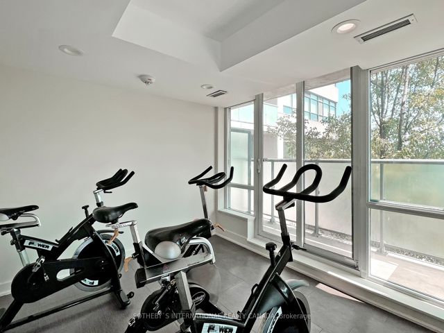 415 - 20 Joe Shuster Way
