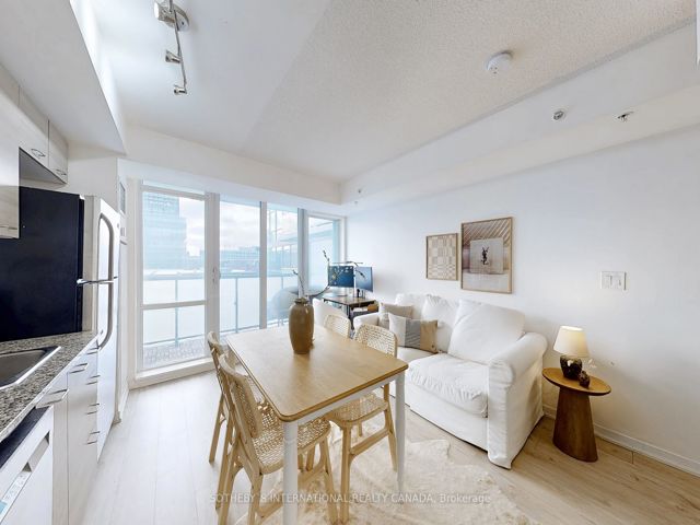 415 - 20 Joe Shuster Way