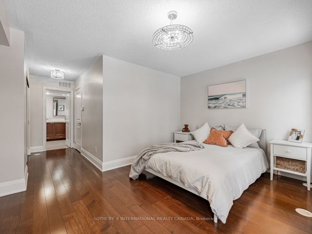 TH44 - 115 Harrison Garden Blvd