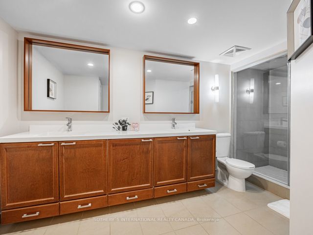 TH44 - 115 Harrison Garden Blvd