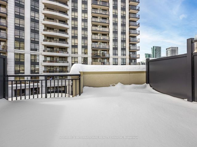 TH44 - 115 Harrison Garden Blvd