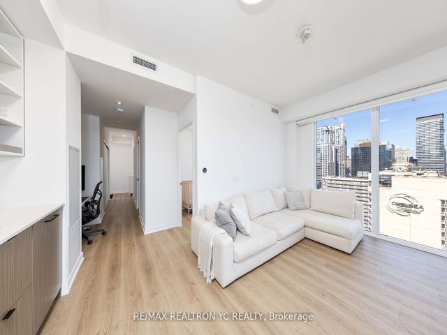 2516 - 20 Edward St