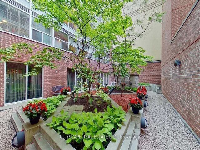 1209 - 11 St Joseph St