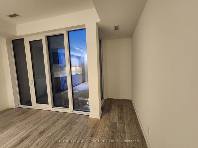 727 - 2020 Bathurst St