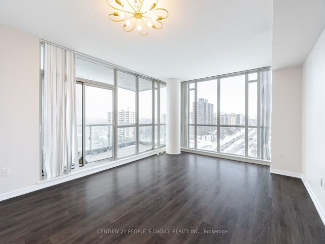 702 - 66 Forest Manr