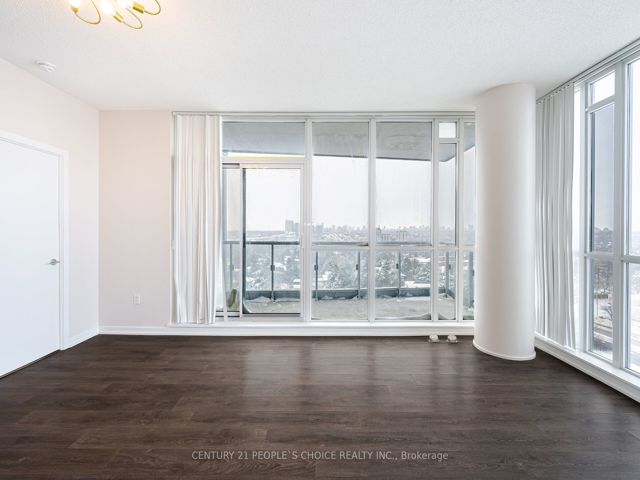 702 - 66 Forest Manr