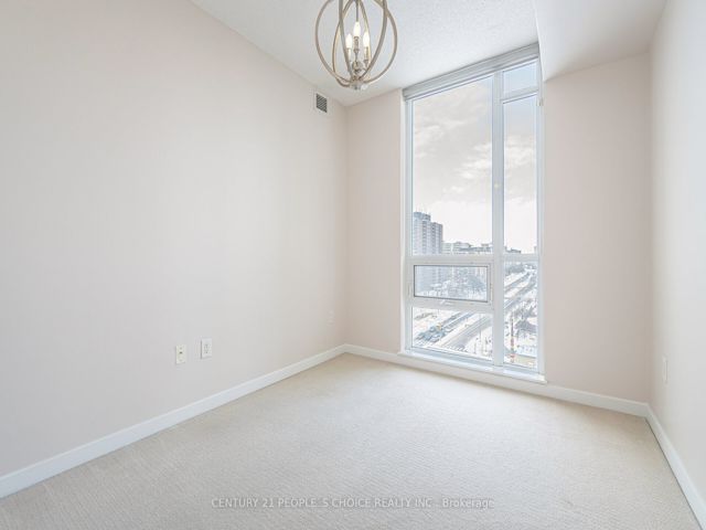 702 - 66 Forest Manr