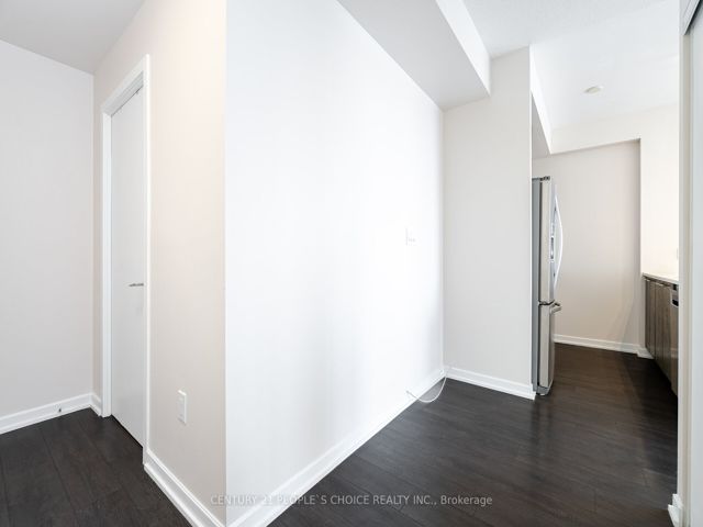 702 - 66 Forest Manr