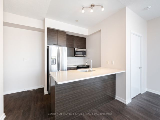 702 - 66 Forest Manr