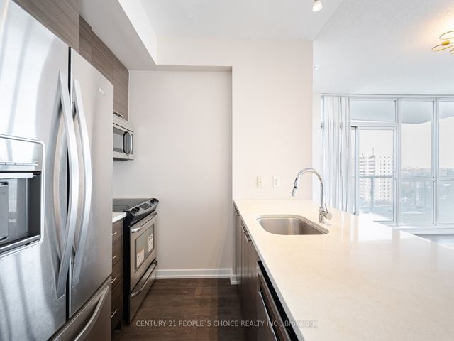 702 - 66 Forest Manr