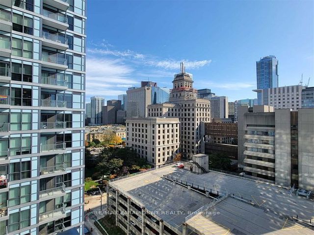 1302 - 210 Simcoe St