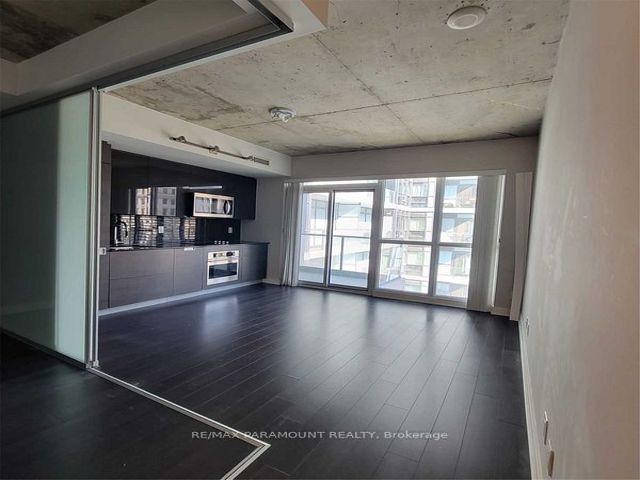 1302 - 210 Simcoe St