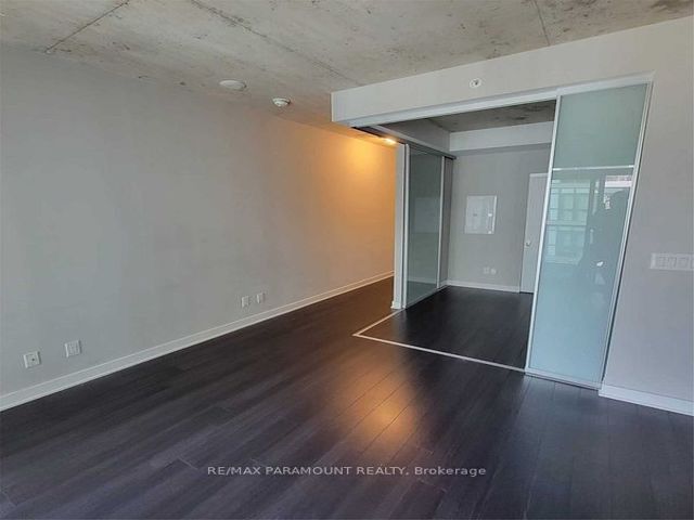 1302 - 210 Simcoe St